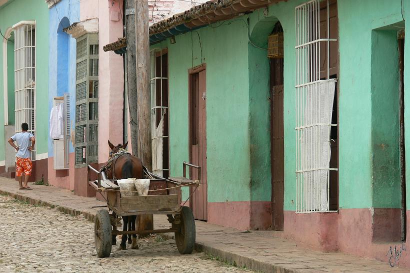 P1110420.JPG - Le temps semble s'être arrêté depuis longtemps à Trinidad.