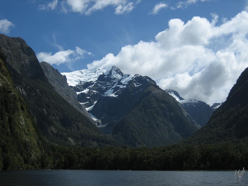 Milford_Sound_IMG_1995.JPG - Doubtful sound