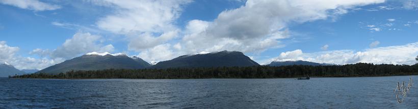 Pano_Lake02.jpg - Milford Sound