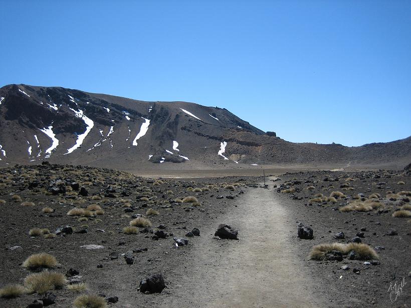 Tongariro_Crossing_IMG_1484.JPG - Tongariro Crossing est la meilleure randonnée journalière de Nouvelle Zélande et est classé 10ème au rang mondial des randonnées.