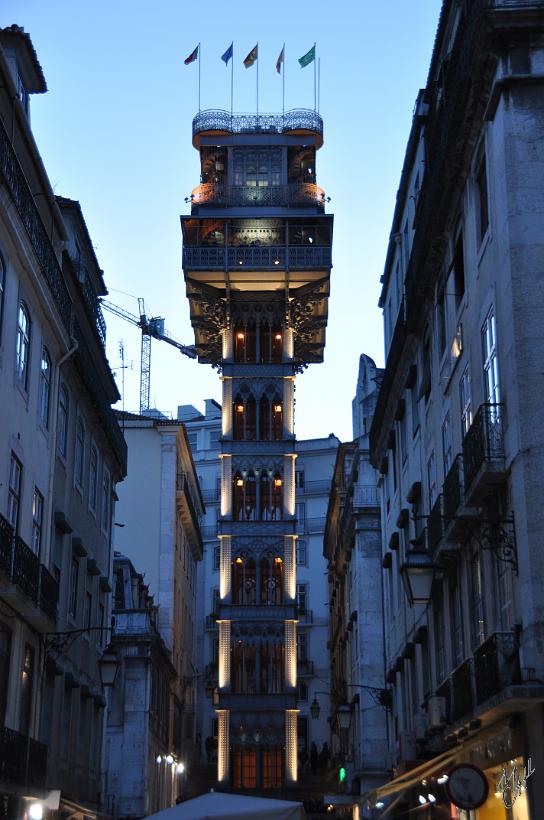 DSC_1470.JPG - L'ascenseur vertical de Santa Justa, connu sous le nom de Elevador do Carmo.